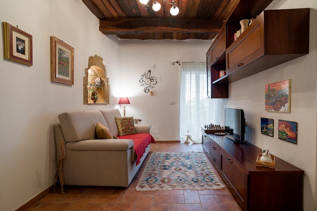 Casetta Nella Fratta Pitigliano Esterno foto